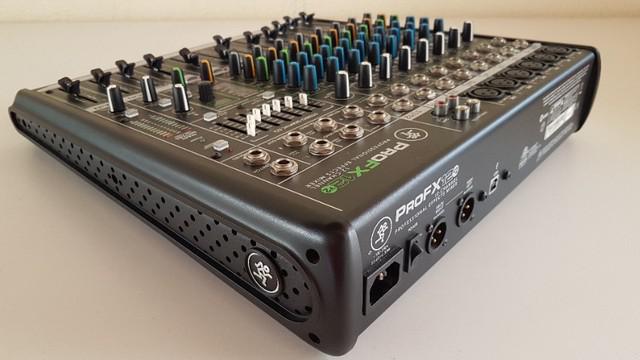 Mesa de som Mackie ProFX12v2