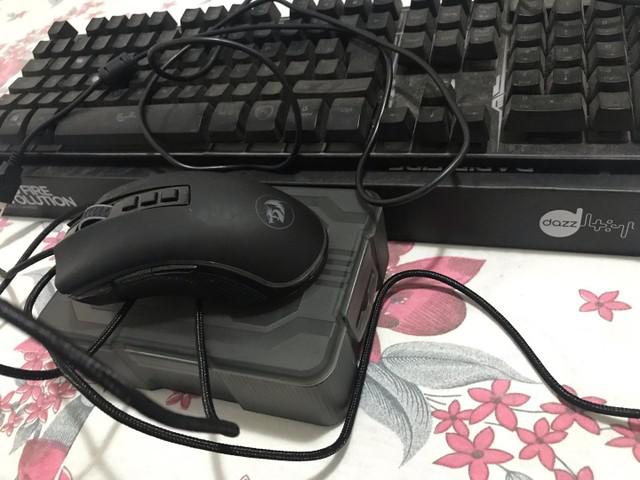 Teclado e mouse gamer