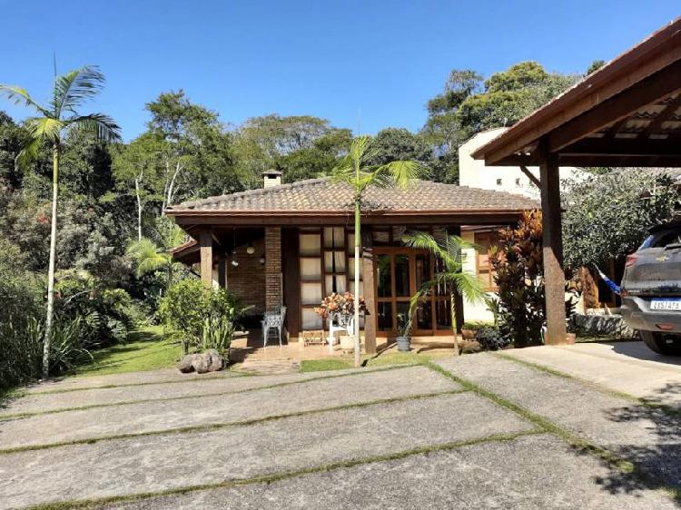 Vende-se Casa Térrea (312 m2) Embu Das Artes - 800 m da