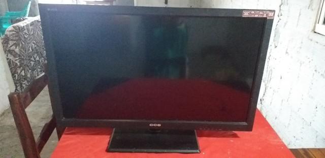 Vendo tv cce 32 polegadas.