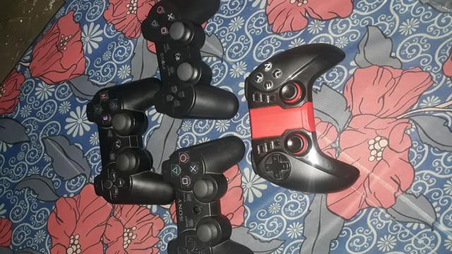 3 controles ps3 +1 ipega