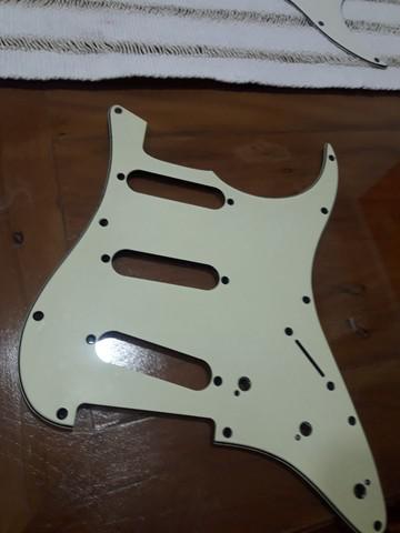 Escudo guitarra tagima 530