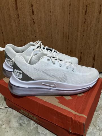 Tênis Nike NOVO