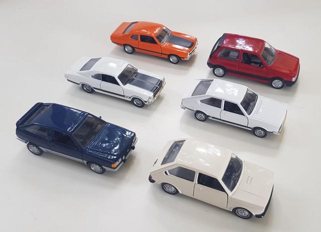 Coleção de miniaturas de carros