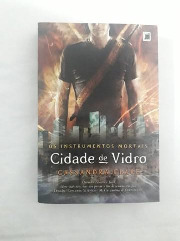 Livro cidade de vidro