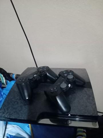 Vendo esse vídeo game ps3 com dois controles n. *