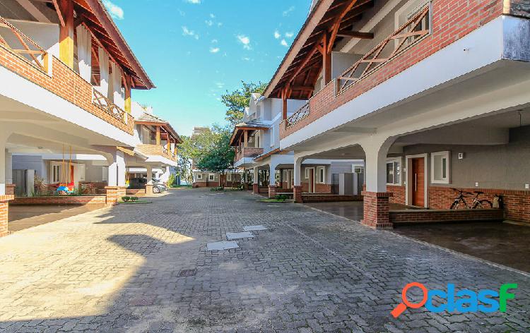 Casa em Condomínio com 3 suites 2