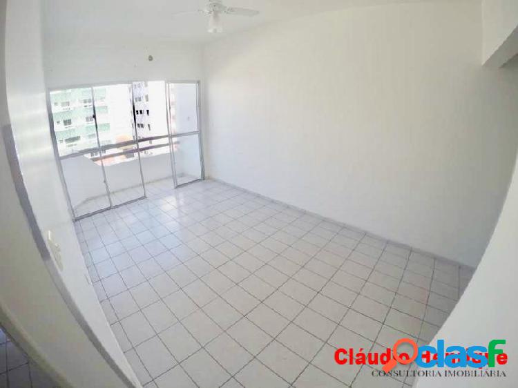 Apartamento com 1 Quarto à Venda, 52 m² por R$ 215.000 3