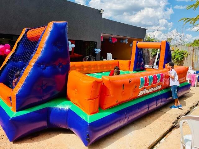 Futebol de sabão, toboga, piscina de bolinhas, pula-pula,