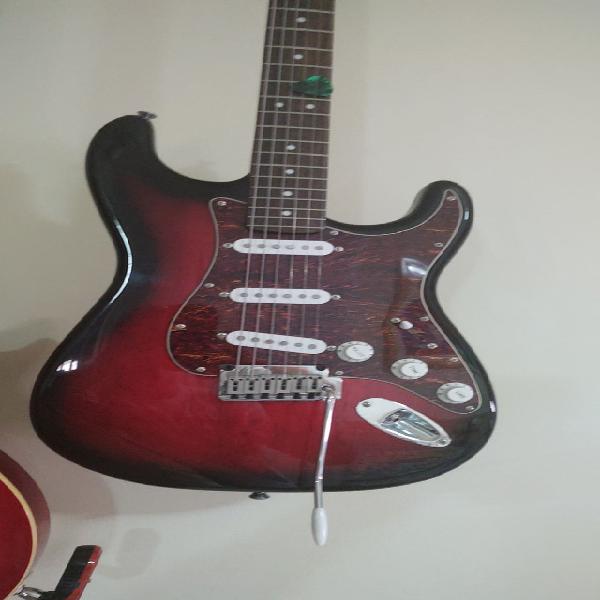 Guitarra fender squier stratocaster standard antique