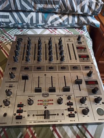 Mixer Behringer DJX 700