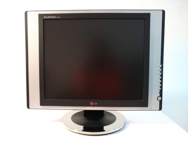 Monitor TV LCD 17 Polegadas - LG Flatron L173SA