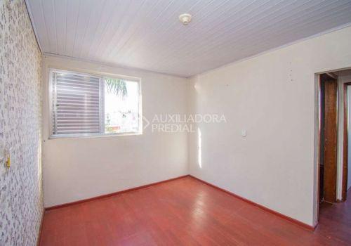 Apartamento com 2 quartos na Avenida Adelino Ferreira