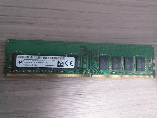 Memória RAM 16gb PCP2400t 2RX8