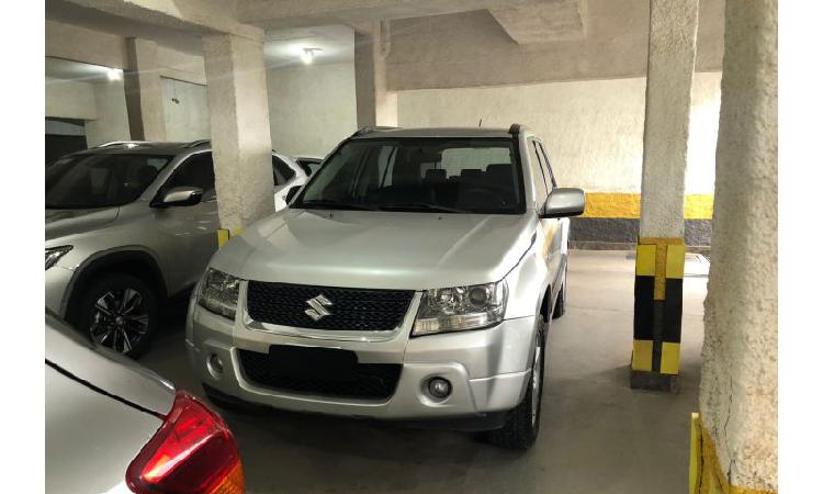 Suzuki grand vitara 2.0 4x4 automático 08/09 prata