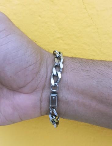 Pulseira Masculina de Aço Cirúrgico