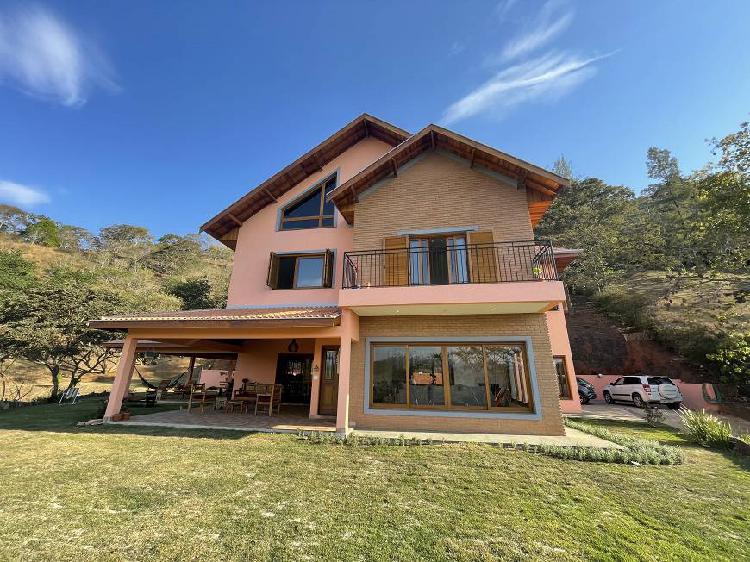 Casa de campo na Serra da Mantiqueira, 595m2 - em