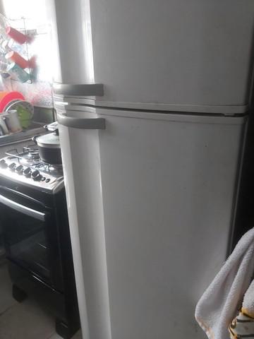 Refrigerador Electrolux DF 38 Frost Free / Bom Estado !!!