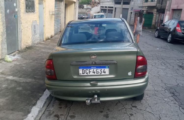 Chevrolet corsa sedan wind 1.0 mpfi / 2001