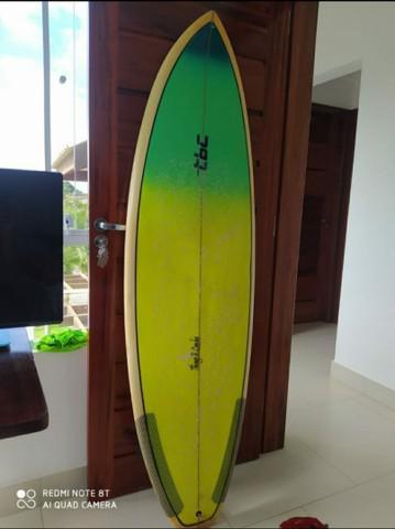 Prancha de surf em ótimo estado