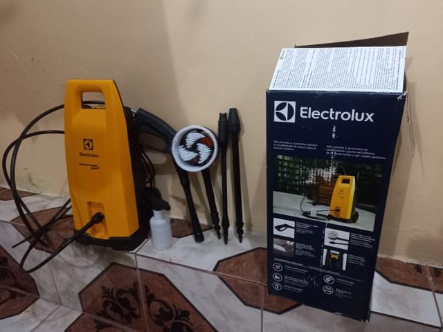 Electrolux usado 2×