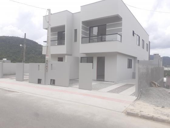 Casa na palhoça sc