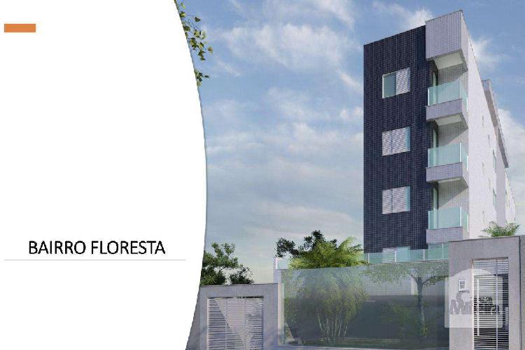 Apartamento, floresta, 3 quartos, 2 vagas, 1 suíte