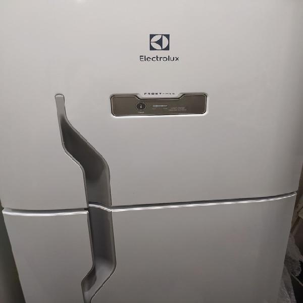 Geladeira Electrolux frostfree tf39 220V