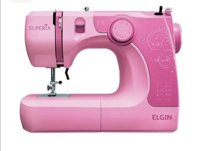 Maquina domestica elgin superia rosa 2050r portatil