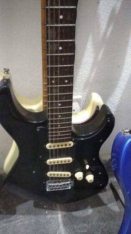 Guitarra Yamaha eg 303 rara ou troco