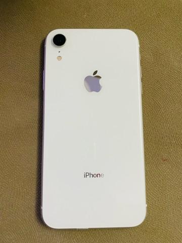 iPhone XR 64GB branco