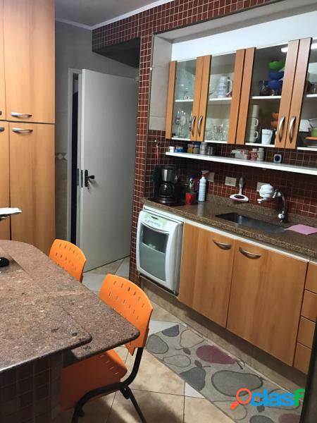 Sobrado com 3 dorms em São Paulo - Brooklin Paulista por 900 mil à venda