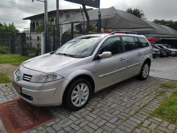 Renault mégane 1.6 dynamique grand tour 2011 prata em