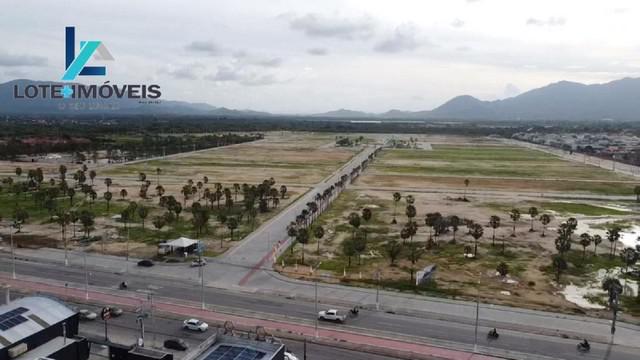 Loteamento Recanto da Flores (Maracanaú), Vizinho ao