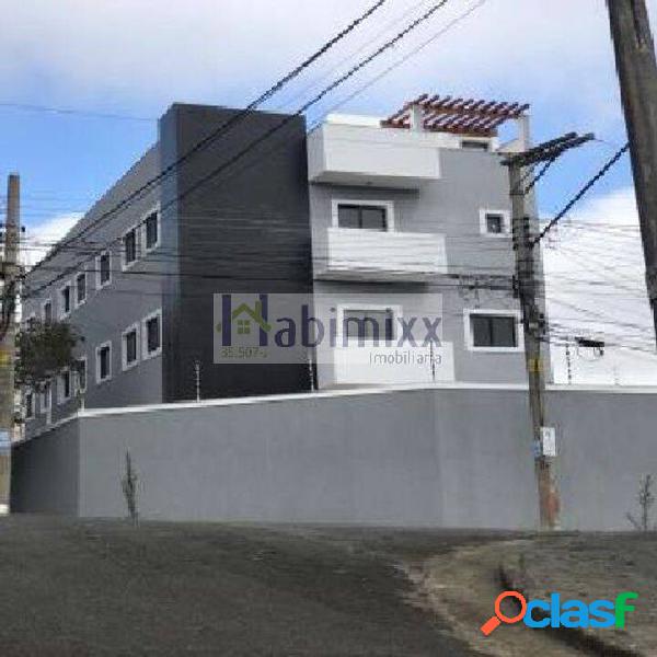 Apartamento com baixo Condomínio na Vila Scarpelli - C/ Elevador