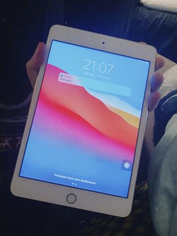 Ipad mini 4 16gb gold