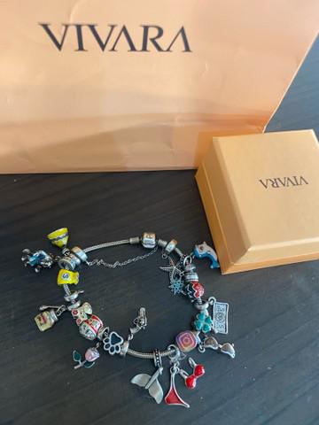 Pulseira pandora + berloques vivara