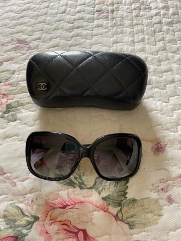 culos de sol preto original Chanel