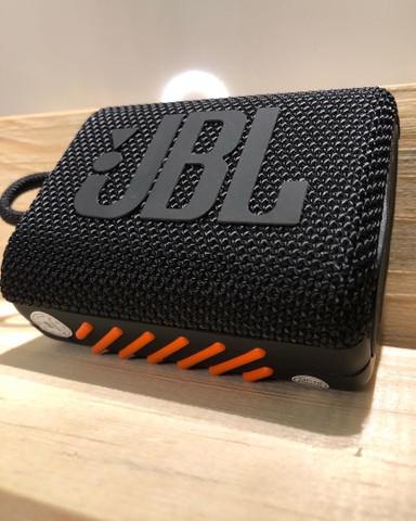 Caixa som portátil jbl go 3