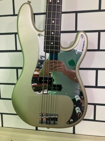 Fender precision bass fsr top de linha