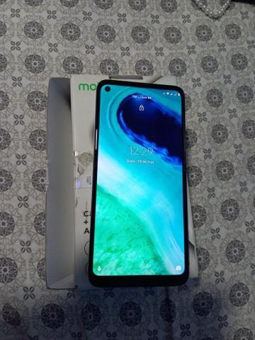 Moto g8