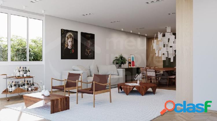 Duplex com 3 quartos, 313m², à venda