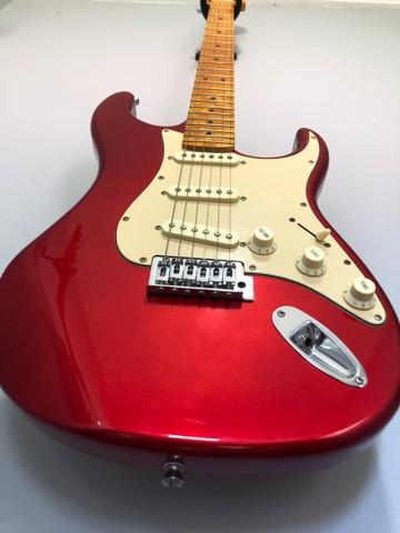 Guitarra tagima strato tg 530 woodstock series