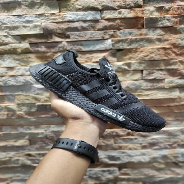 Adidas nmd preto