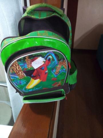 Mochila escolar infantil