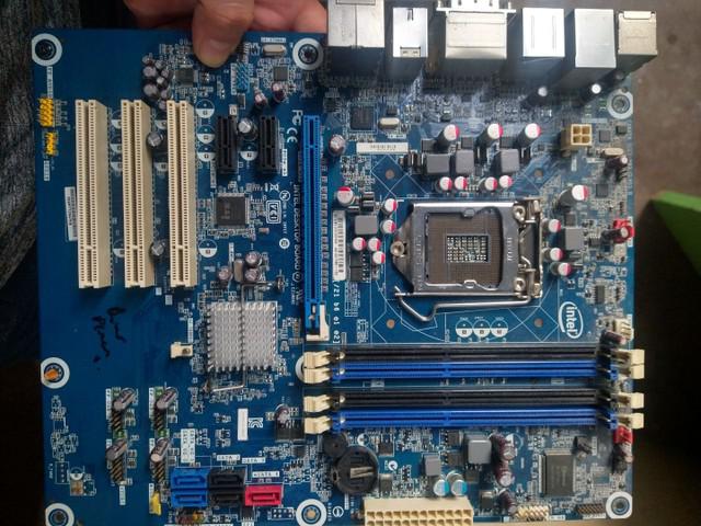 Placa mãe intel lga 1155 estragada