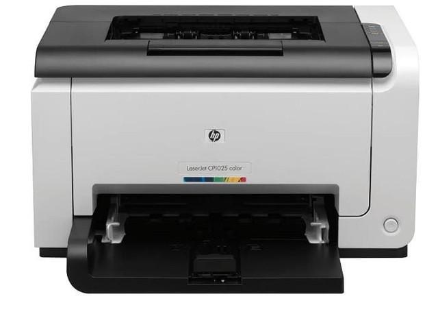 Impressora laser color hp cp1025 com toner novo