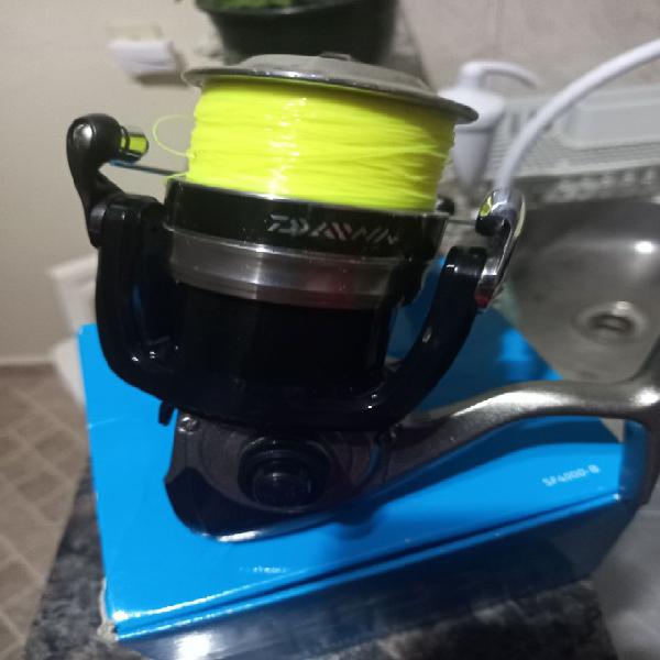 Vendo molinete daiwa strikeforce 4000+ VARA maruri tamba