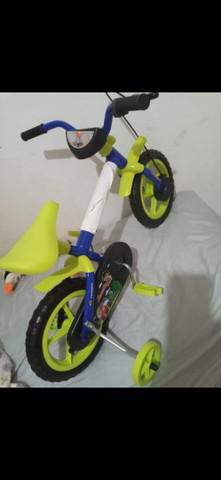 Vendo uma bicicleta