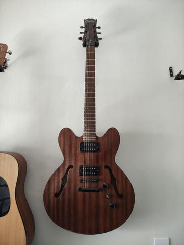 Guitarra condor jc 501 - semi case